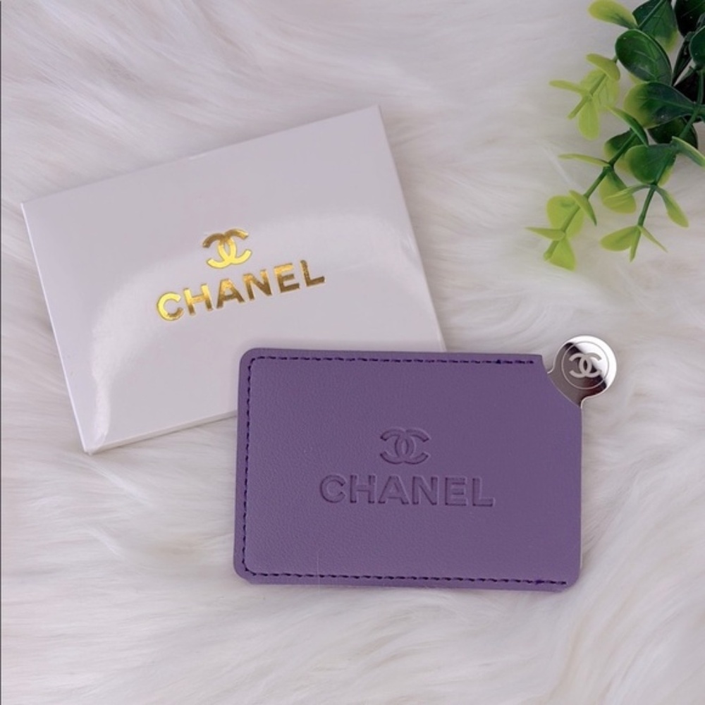 ⚡️CHANEL Beauty Pocket Mirror & Leather Card Holder NIB⚡️ - Picture 5 of 6